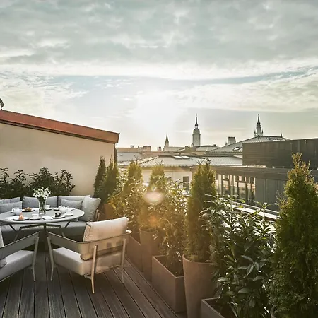 Vier Jahreszeiten Kempinski München-3